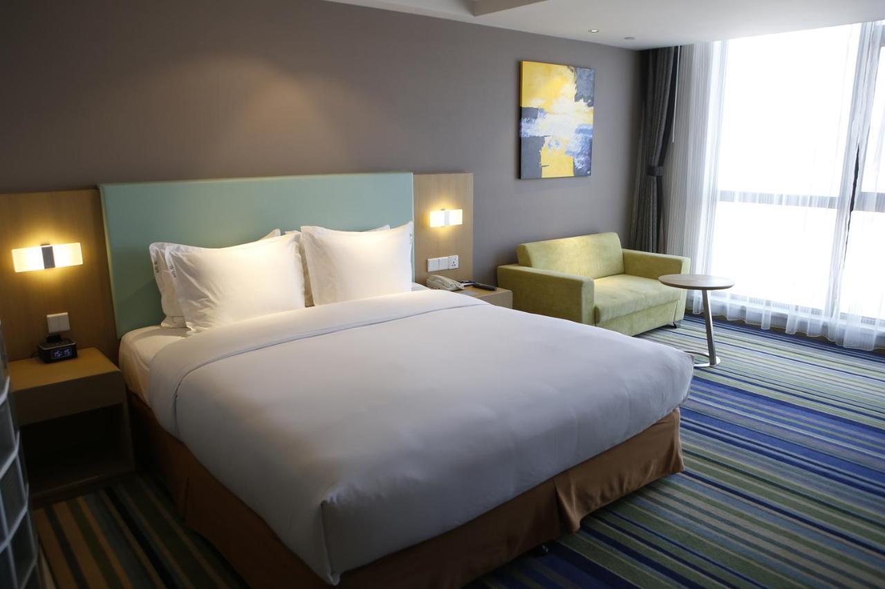 Holiday Inn Express Yingkou Onelong Plaza By Ihg Gaizhou Ngoại thất bức ảnh