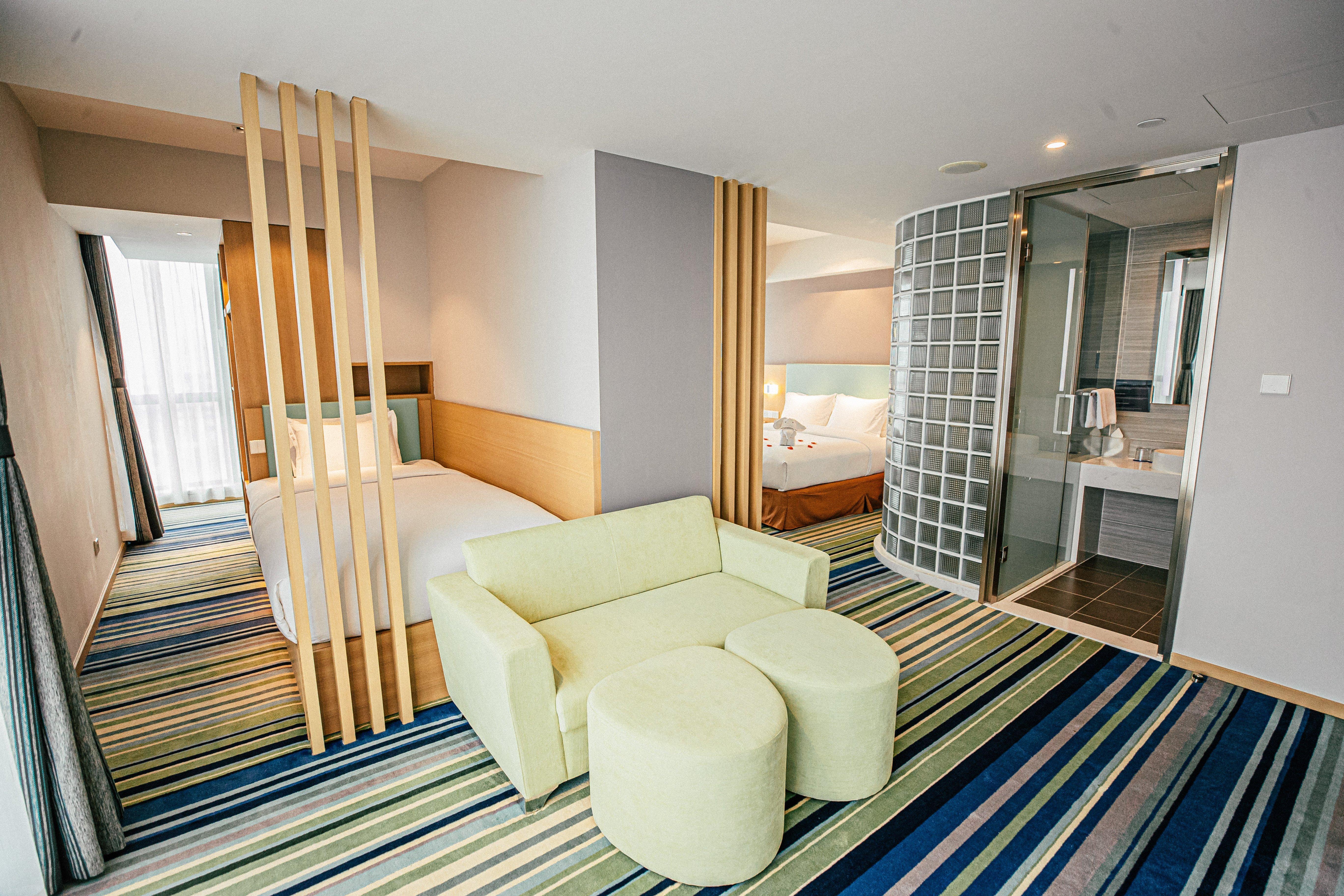 Holiday Inn Express Yingkou Onelong Plaza By Ihg Gaizhou Ngoại thất bức ảnh