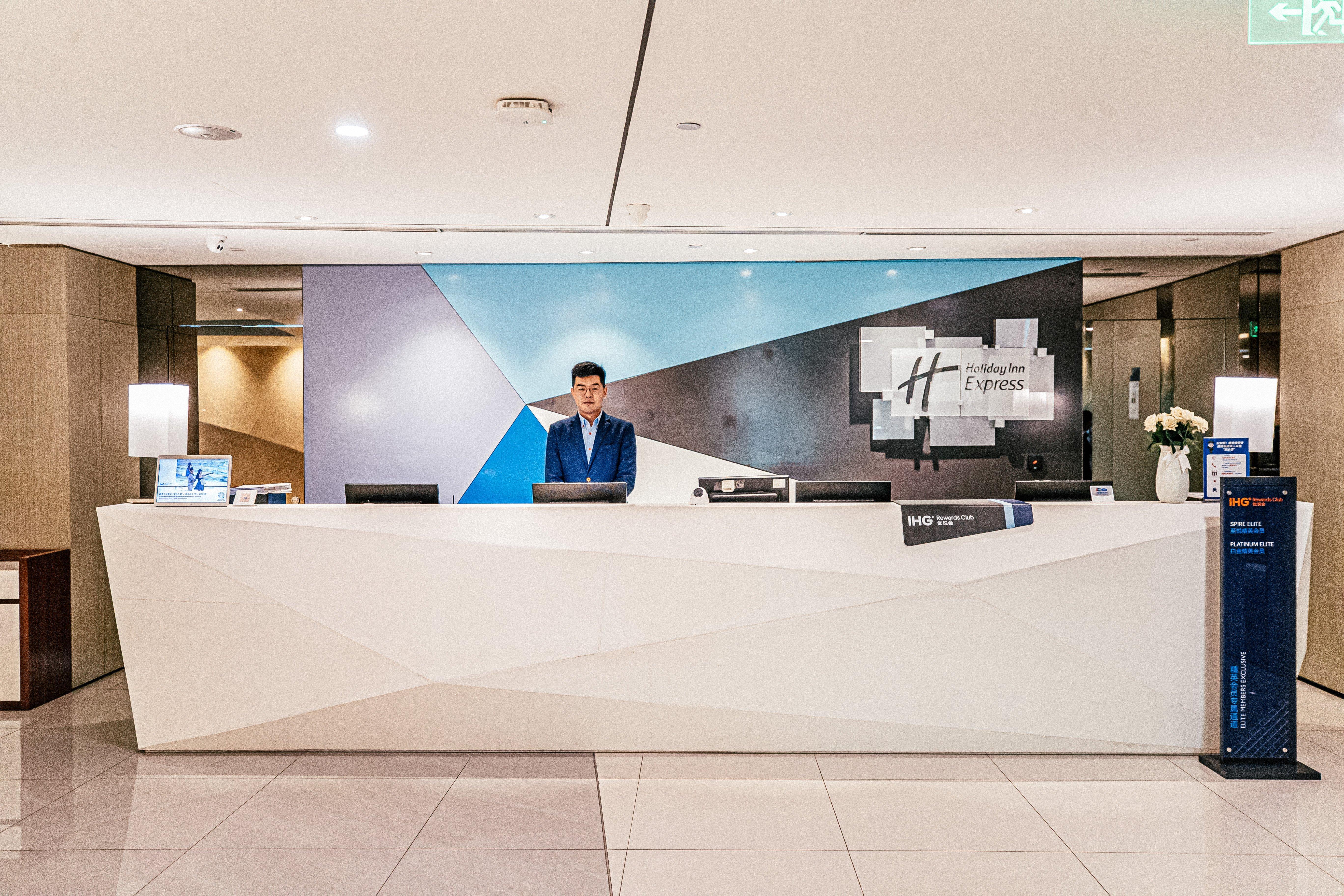 Holiday Inn Express Yingkou Onelong Plaza By Ihg Gaizhou Ngoại thất bức ảnh